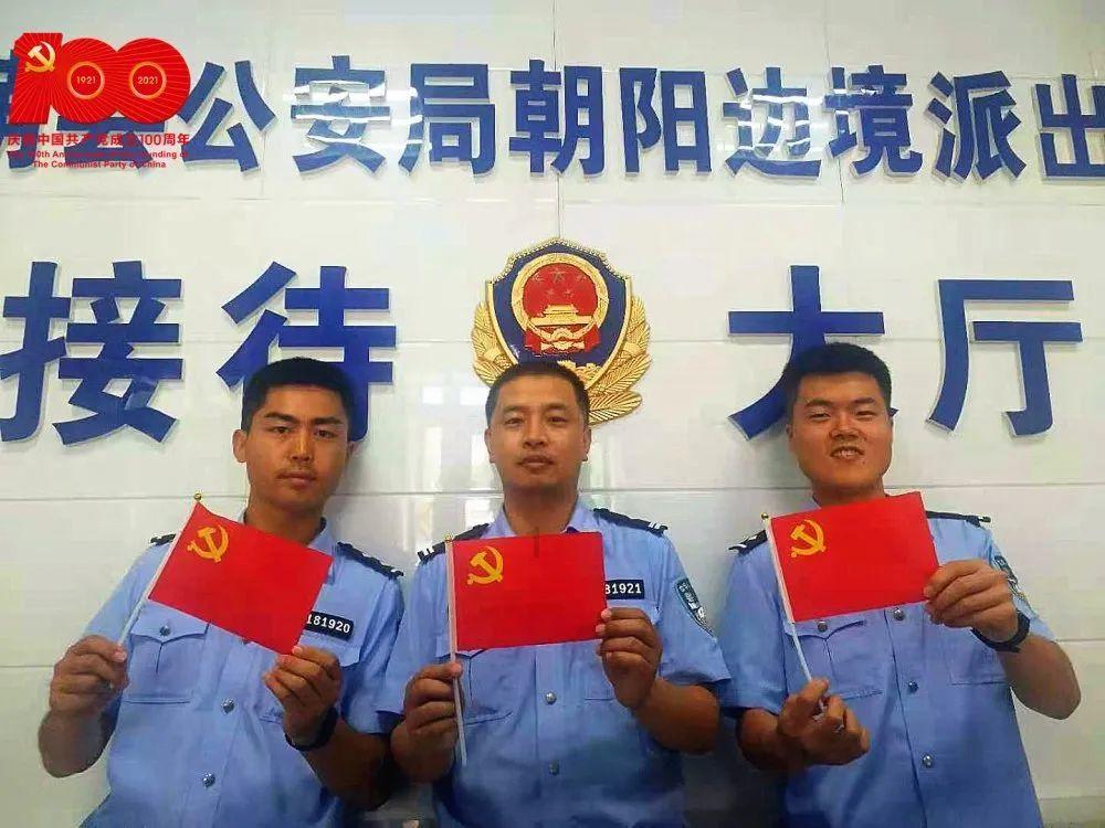 老爹鞋怎么搭配衣服冬游戏画面